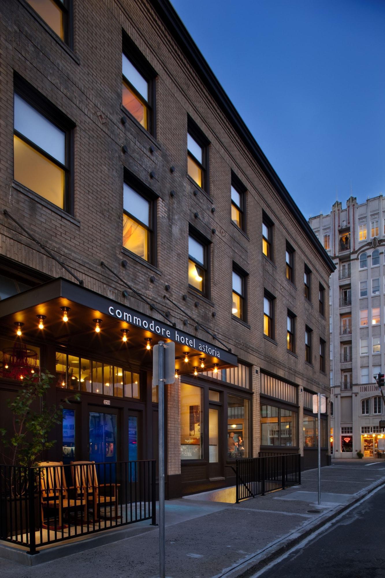 Commodore Hotel Astoria Exterior foto